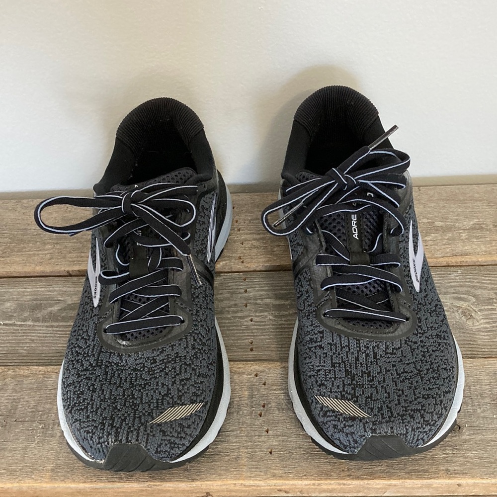 Brooks Women’s Adrenaline GTS 20 - Size 8